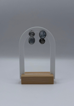 Arete de remolino madre perla