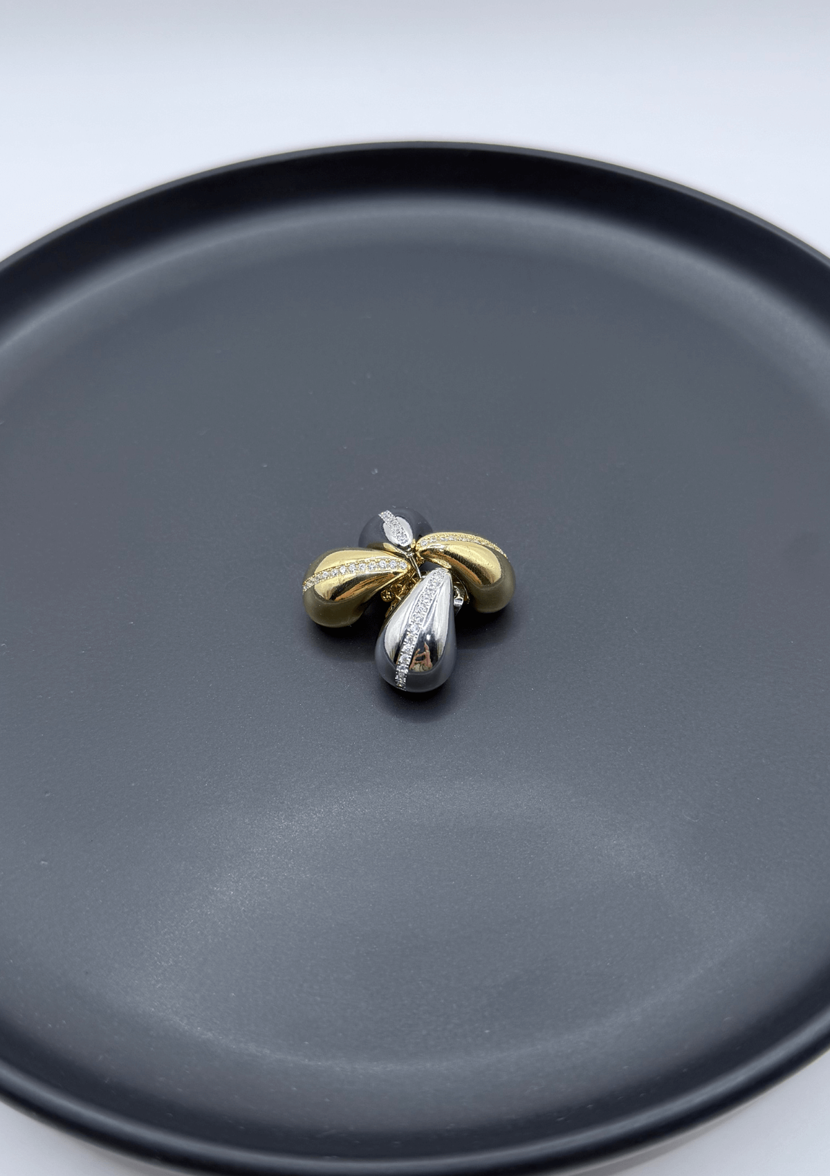 Aretes mini gotas de zirconia