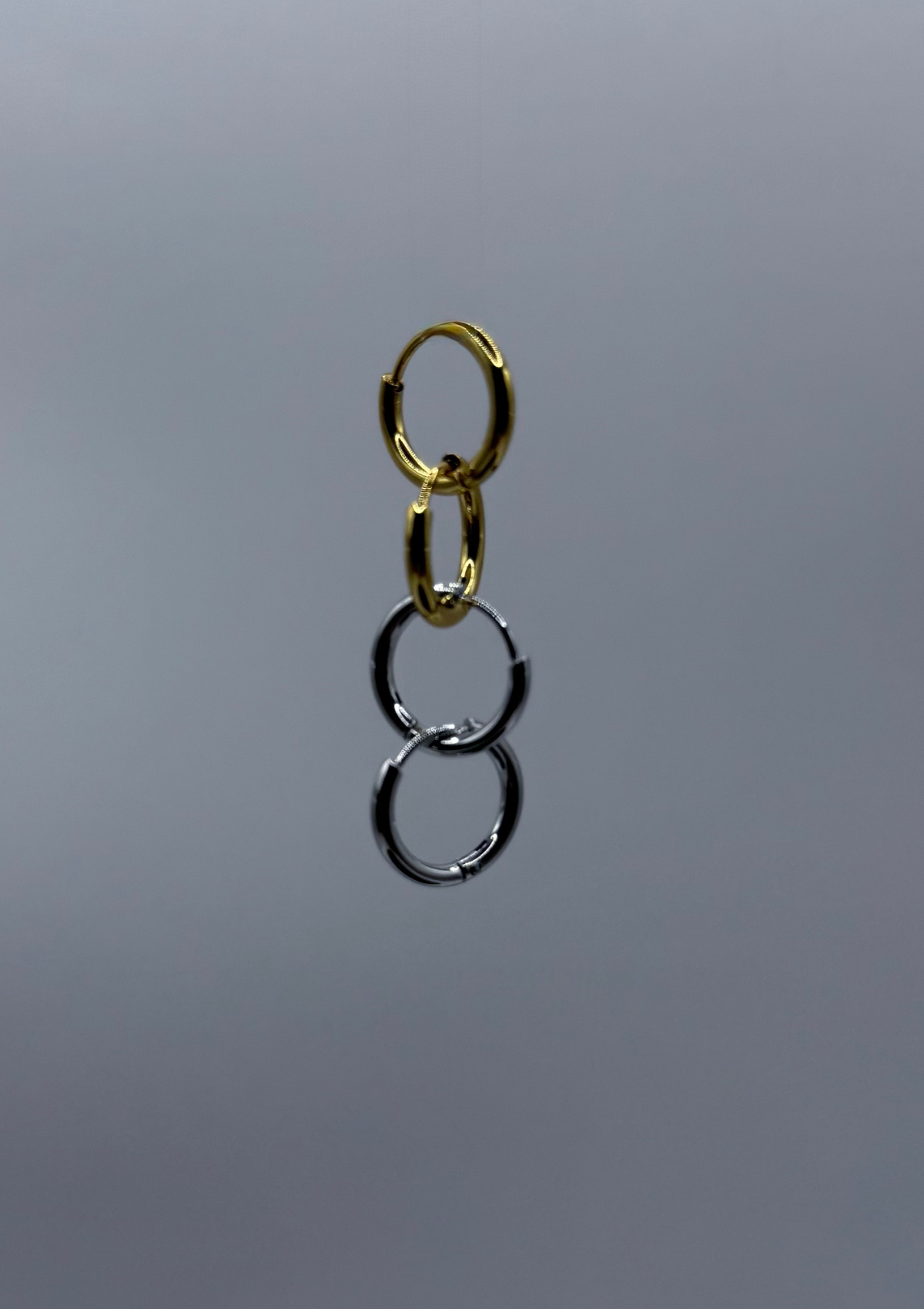 Arracada tubular lisa