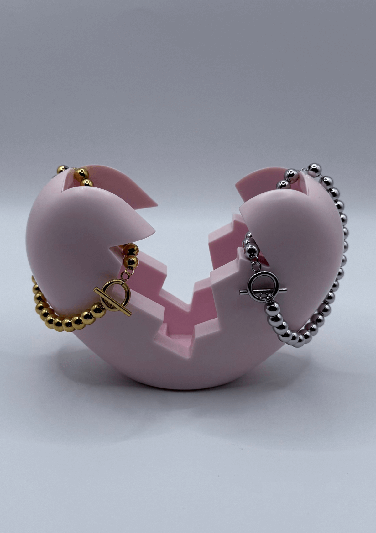 Pulsera con cuentas redondas broche T