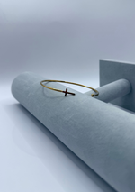 Pulsera religiosa tubular con cruz lisa