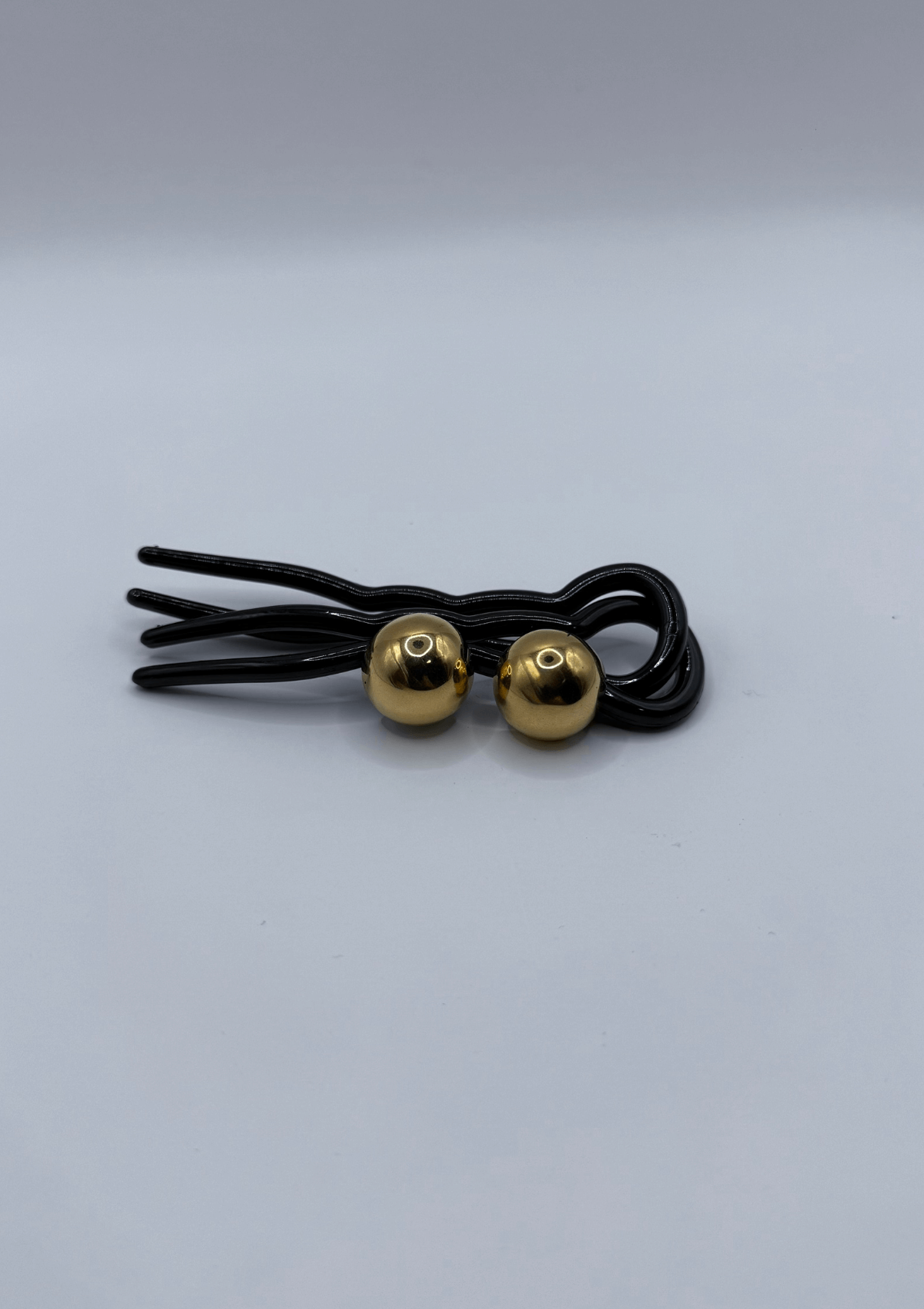 Aretes minimalistas bolita de oro